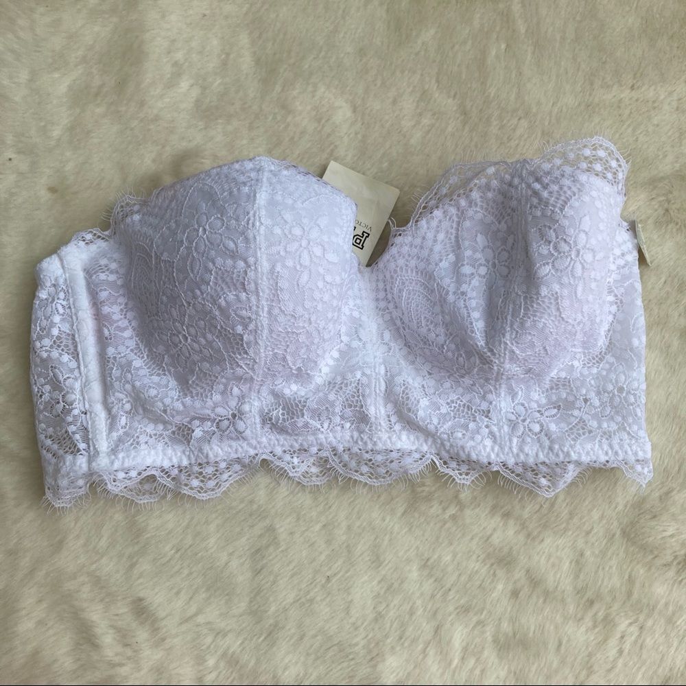 Victoria’s Secret White Lace‎ Lightly Lined Convertible Bralette Medium